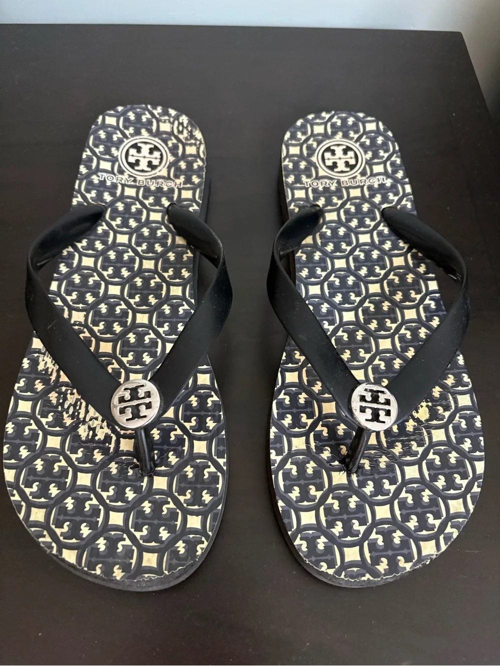 Tory Burch Black and Cream Logo-Pattern Flip Flop Sandals